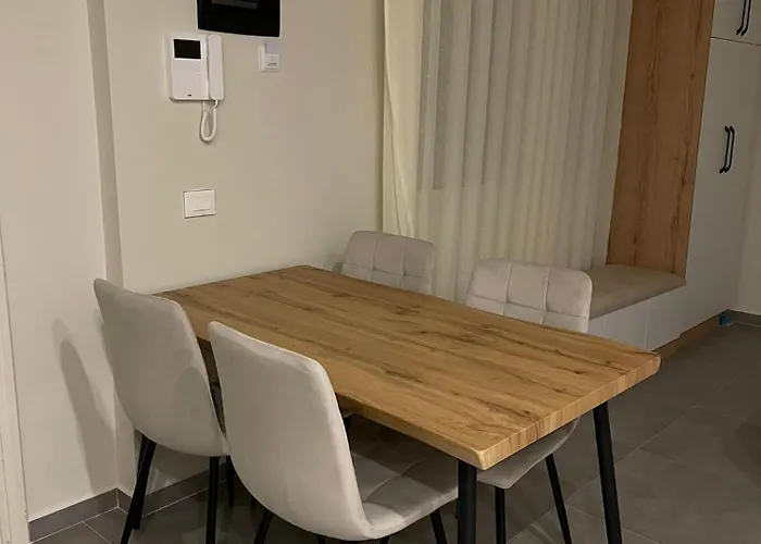 Aparthotel Oasis Vlorë