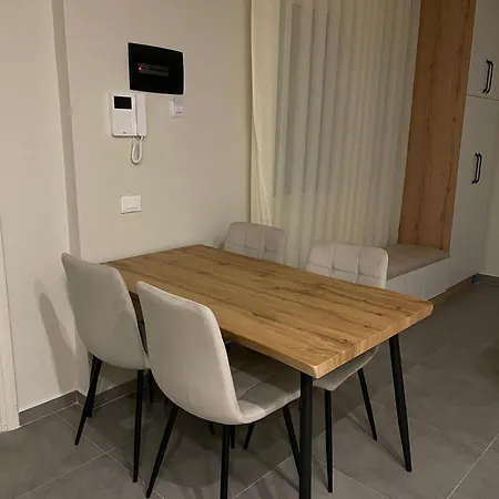 Hotel apartamentowy Oasis Wlora